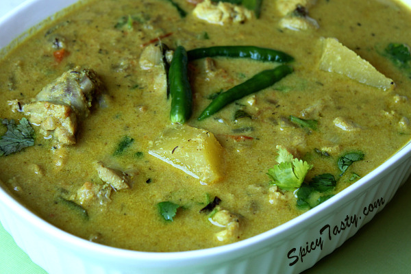 Green Chili Chicken Curry